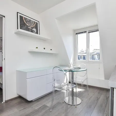 Cmg Arc De Triomphe-foch 7 Apartment