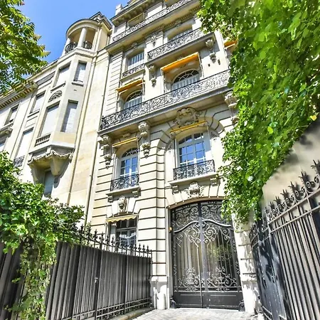 Cmg Arc De Triomphe-foch 7 Apartment
